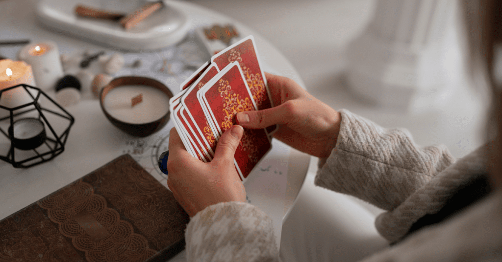 ritual de preparacion limpiar y cargar cartas